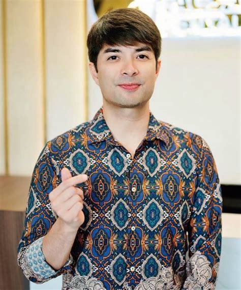 Joross Gamboa (@joross.